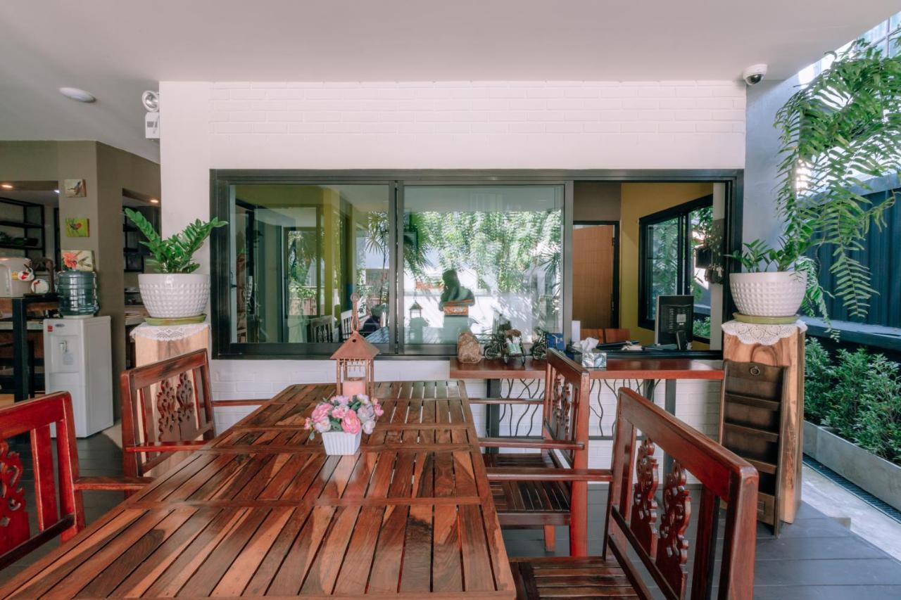 Hotel 64House Chiang Mai Zewnętrze zdjęcie
